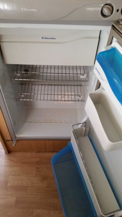 Autocaravana Fiat Ducato 2001 - Bom estado, espaçosa e bem equipada.