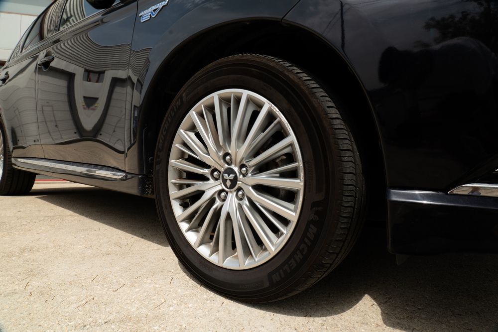 Mitsubishi Outlander  PHEV