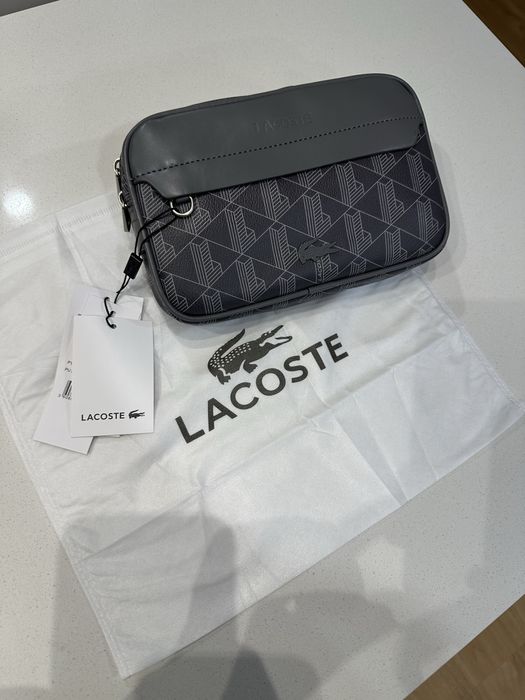 Bolsa lacoste cintura nova