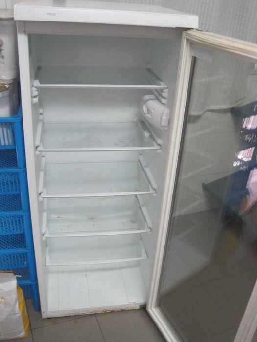 Frigorifico com porta de vidro