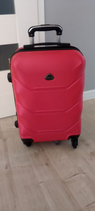 Walizka podróżna na kółkach