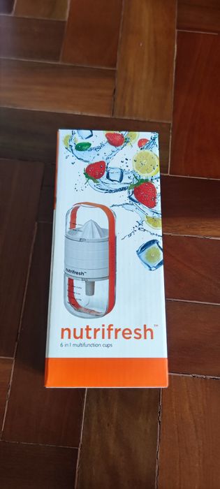 Espremedor de citrinos Nutrifresh 6 em 1