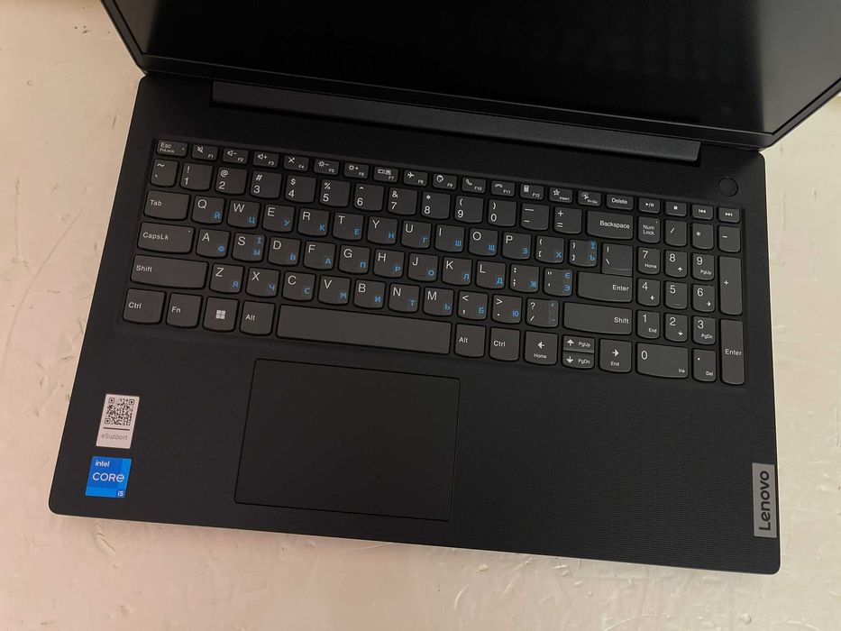 Игровой СВЕЖАК 2025! Lenovo V15 + (Core i5 13" го покол.) + КАК НОВЫЙ!