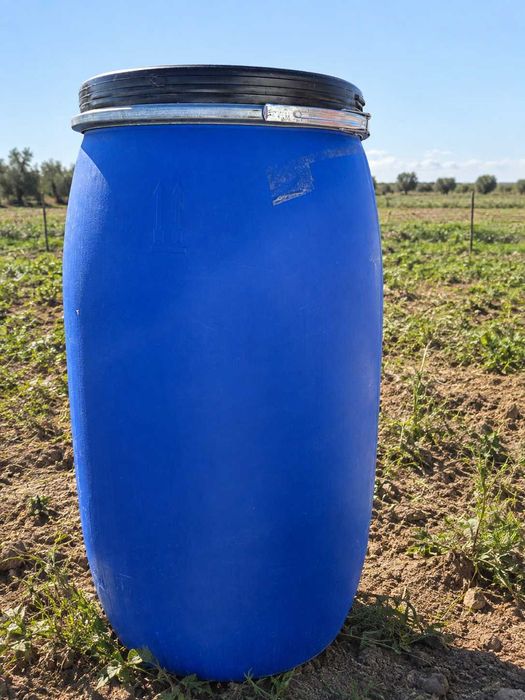 Barrica 200 L com cinta Metálica