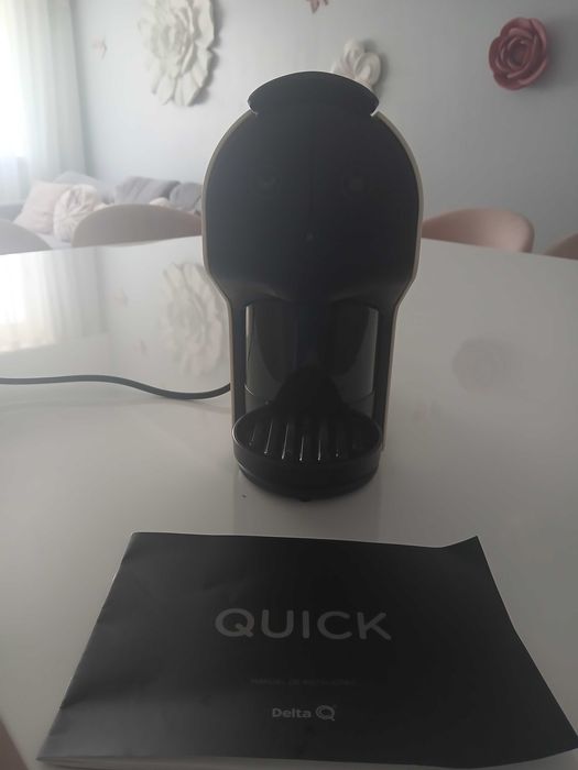 Máquina de café Delta Quick