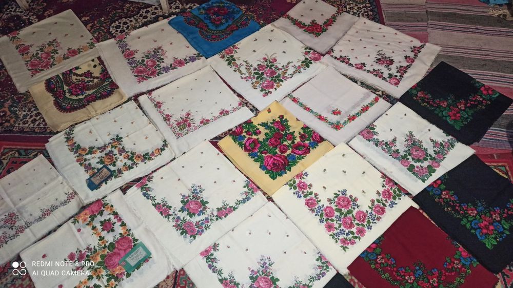 Платок-Оригинальный,Павло-пасадские платки-новие пишите предлагайте