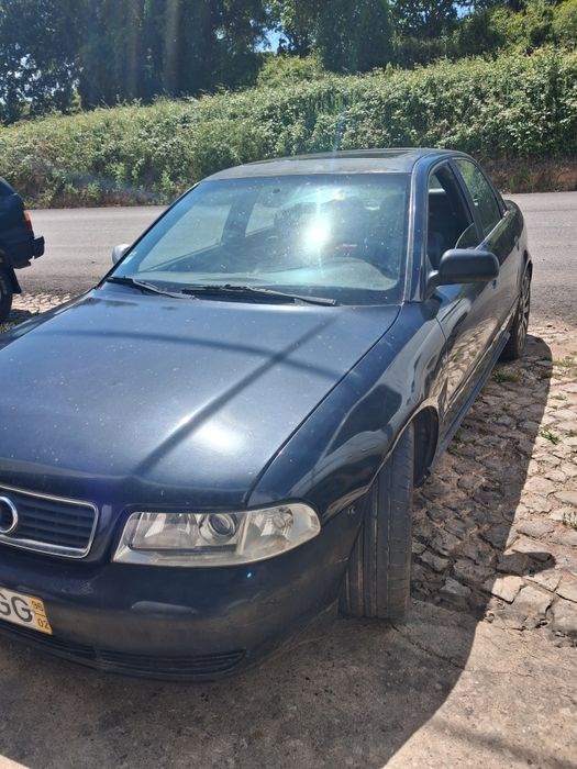 Audi a4 1.8 turbo( ler descrição )