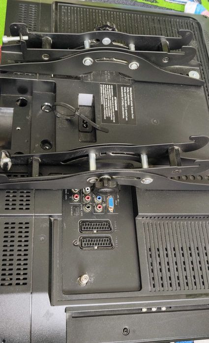 Sprzedam telewizor SHARP