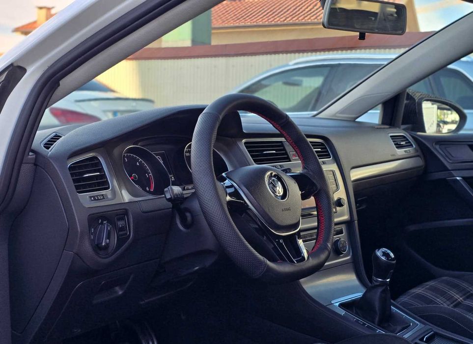Volkswagen Golf 7 1.6Tdi 110Cv (Look Gti)