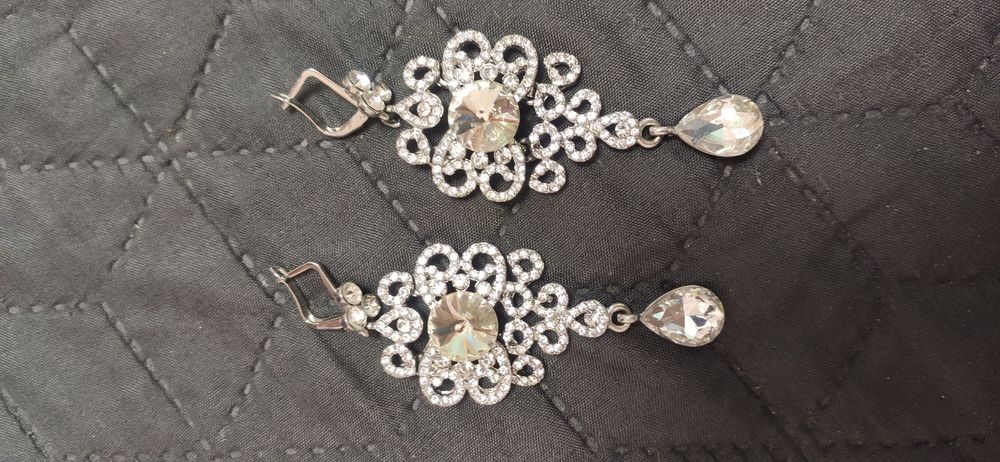 Свадебное платье + серьги + подъюбник с 2колец