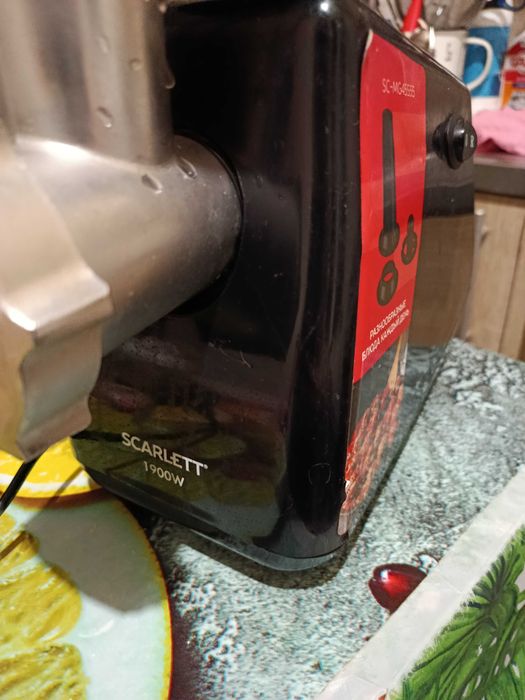 М'ясорубка scarlett