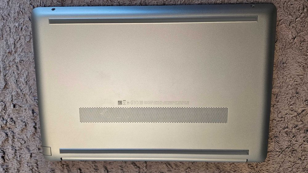 Laptop HP 15-dw1001nw zadbany | Intel Core i5 | 8GB RAM | 512GB SSD NVMe | Super stan baterii | Win 11 + Office 2019