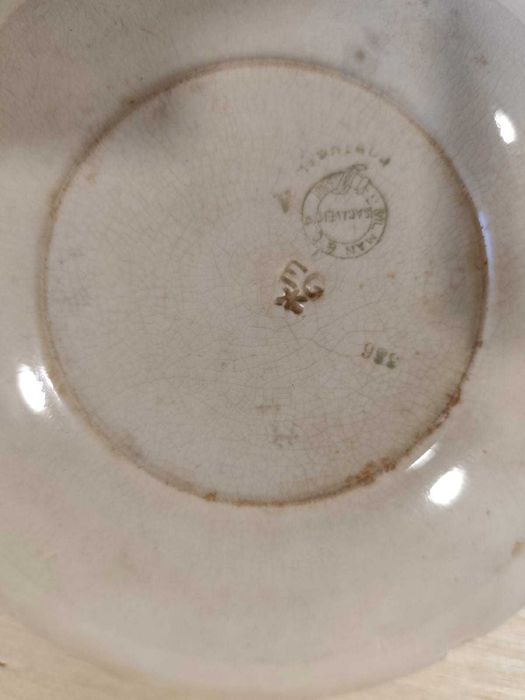 Pratos da Fabrica de Sacavém