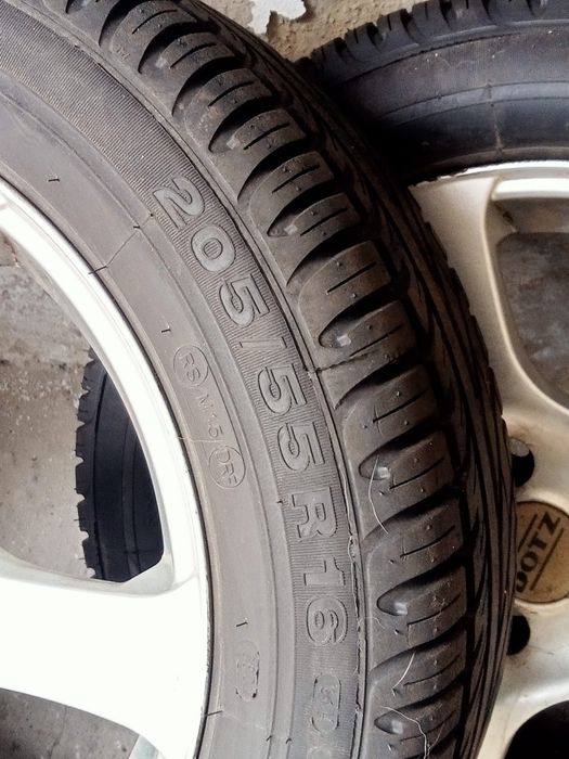 Opony bieżnikowane nowe Gratis alumfelgi