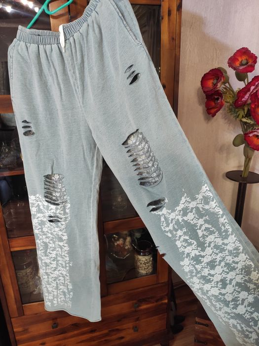 Штаны трикотажные, Италия