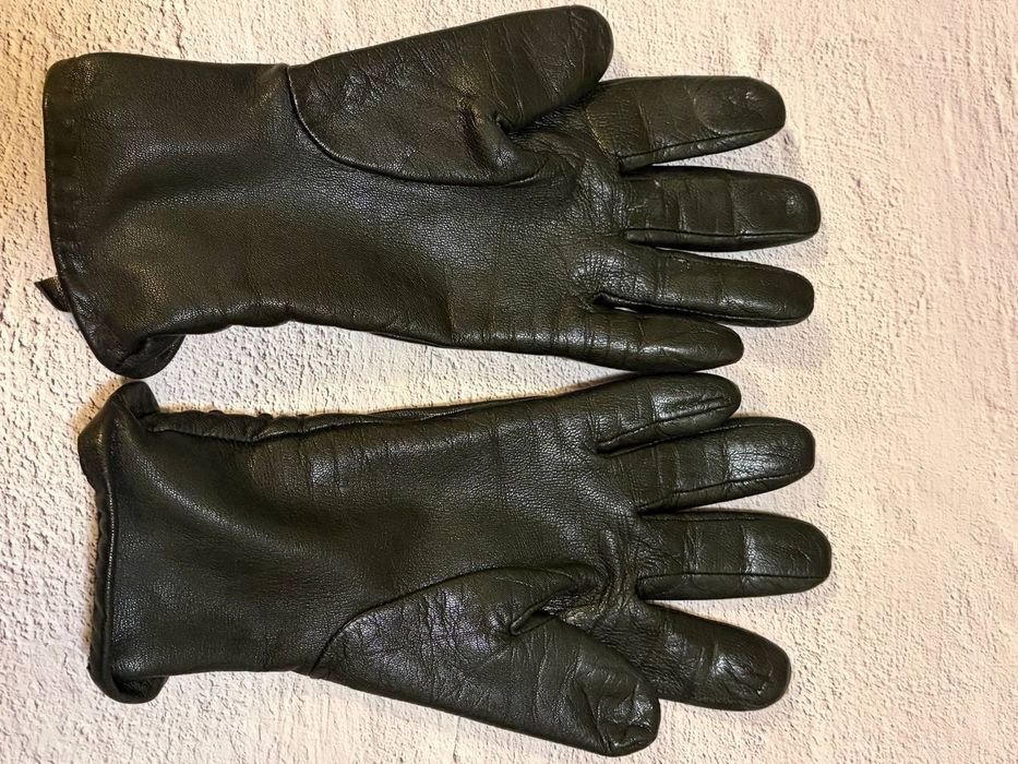 Перчатки якісна шкіра жіночі вживані гарний стан 200 грн