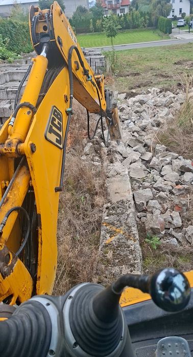 Usługi koparko-ładowarka