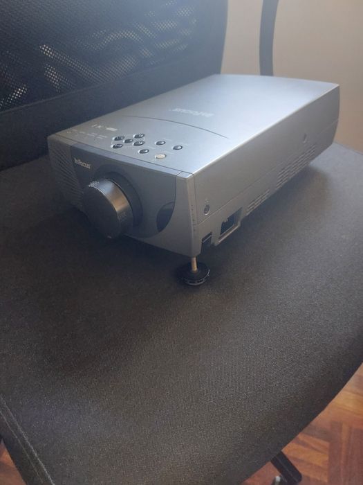 Infocus lp260 retroprojector