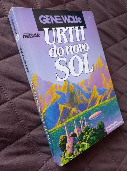 Urth do Novo Sol - Gene Wolfe (Coleção Nebula Nº 33)