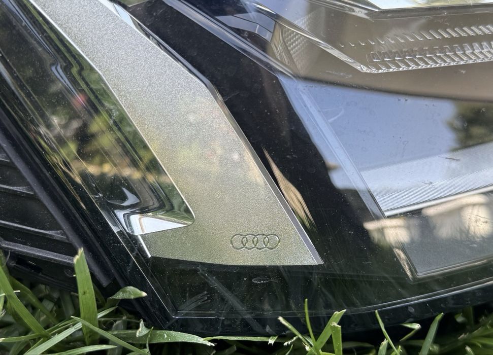 Farol direito audi A5 8w 2022 led