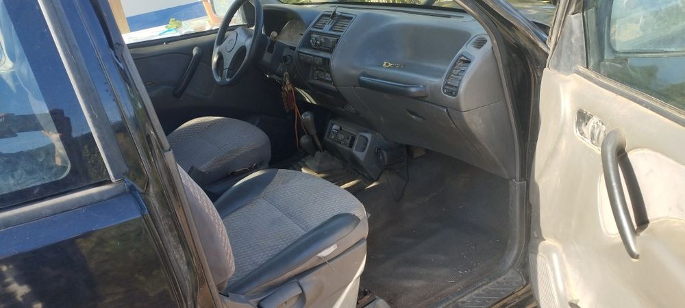 Nissan Terrano II 2.7 TD 4x4 — 1993 — 338.000 km 4250 euros negociavel
