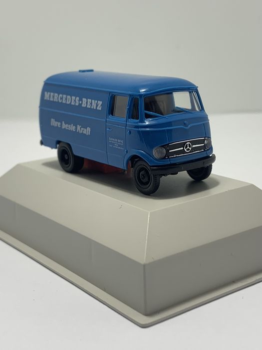 Mercedes L 319 Brekina escala 1/87