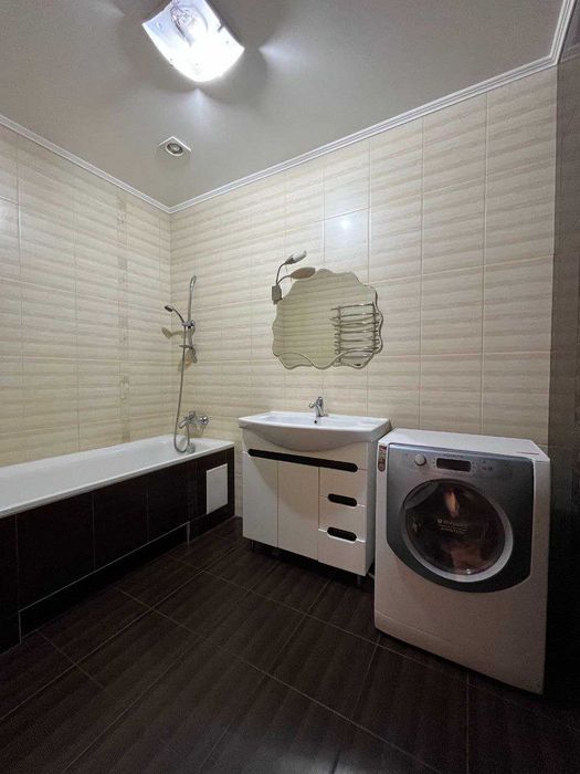 Частина будинку в центрі міста