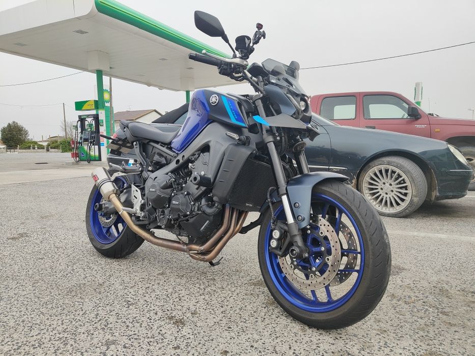 Yamaha MT-09 blue edition 23