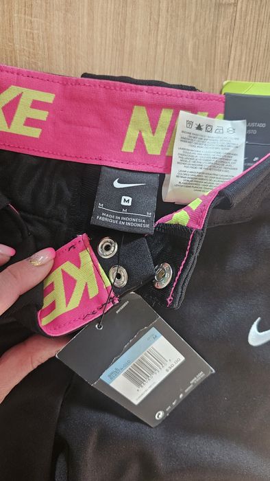 Spodnie sportowe rybaczki Nike slim fit S
