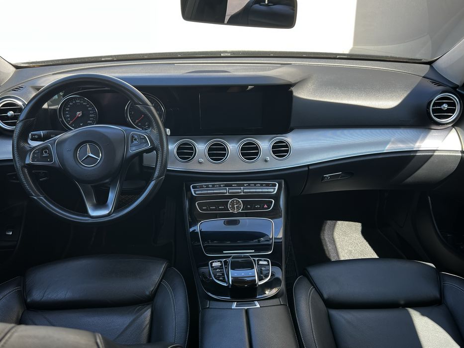 Mercedes-Benz E200d Advangarde