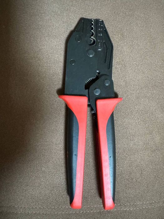 Інструмент для зняття ізоляції