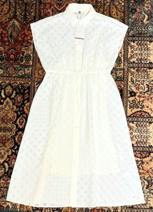 Vestido Tommy Hilfiger. Tamanhos 34/36/38/40. 150€