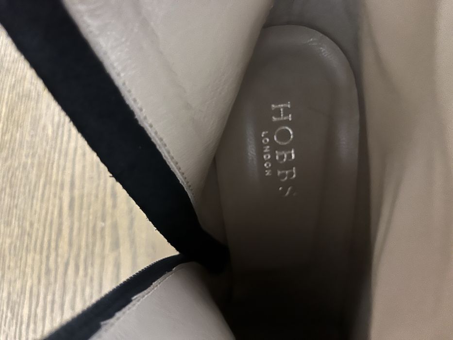 Botki Hobbs London 42