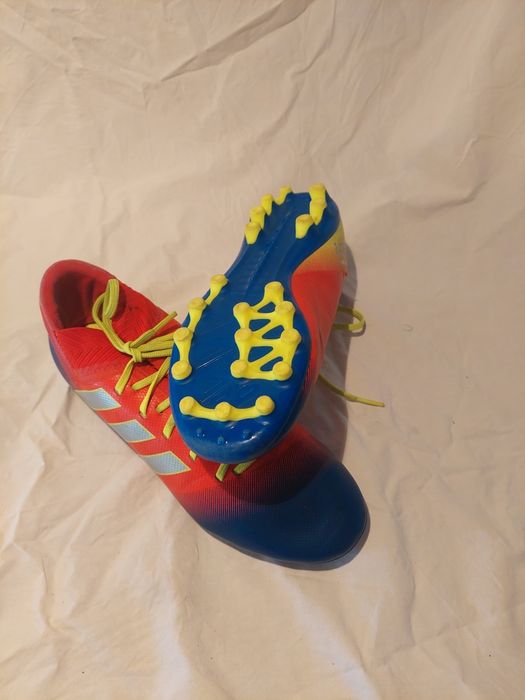 Chuteira Adidas Nemeziz Messi