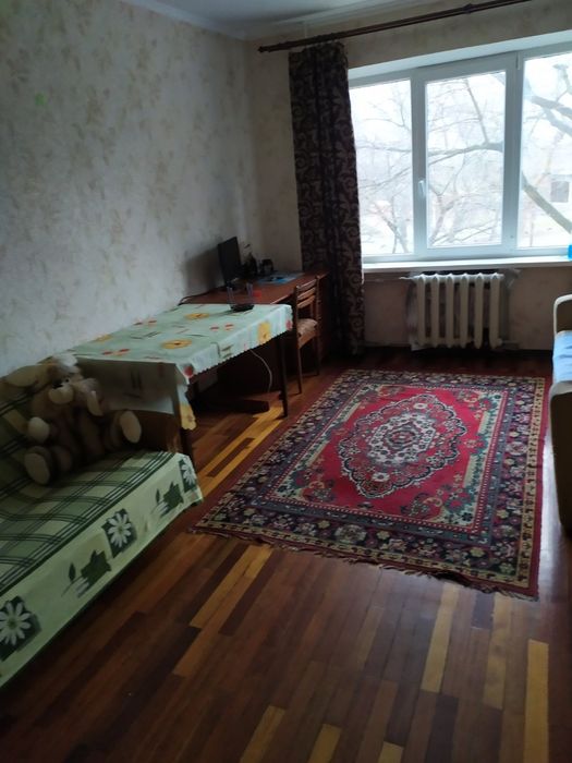 Здам  2 к. кв., 1 поверх