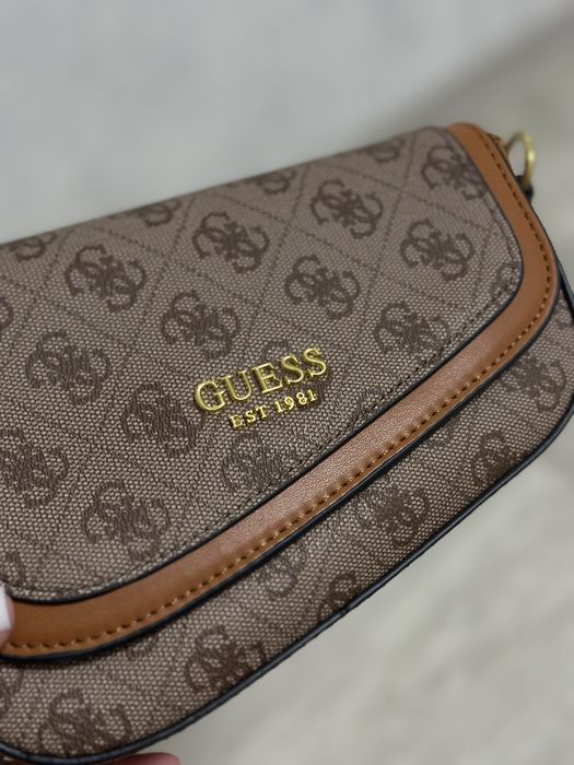 Сумка от Guess новая