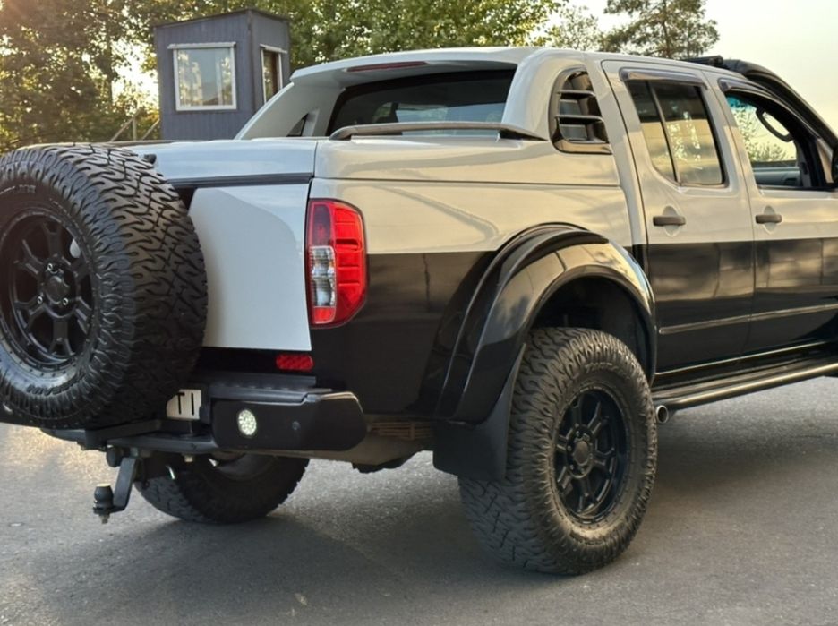 Ниссан Навара D40 2010г бензинV8-5.6L (600л.с)газ
