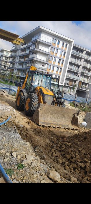 Usługi koparko-ładowarką