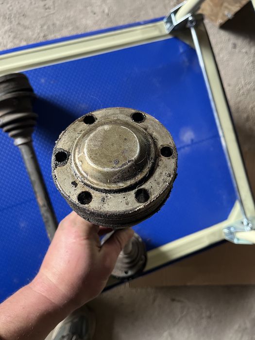 Полуося  bmw Е34 m20b25 m50b20 m20b20