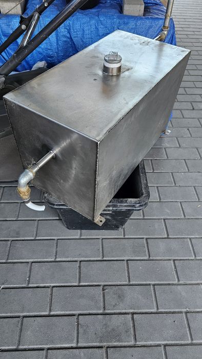Zbiornik wyrównawczy kwasowy około 60l