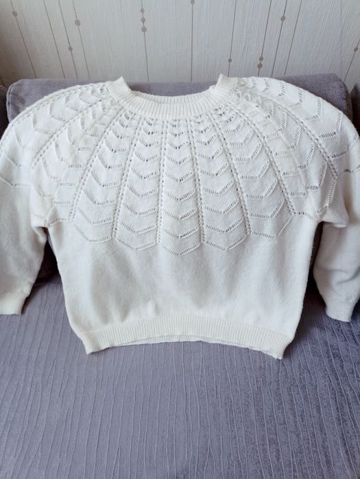 Sweter ekri  nowy