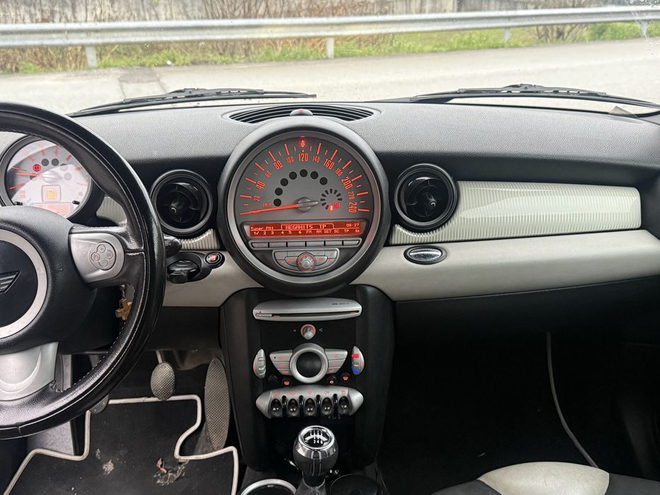 Mini Cooper D camden 2009