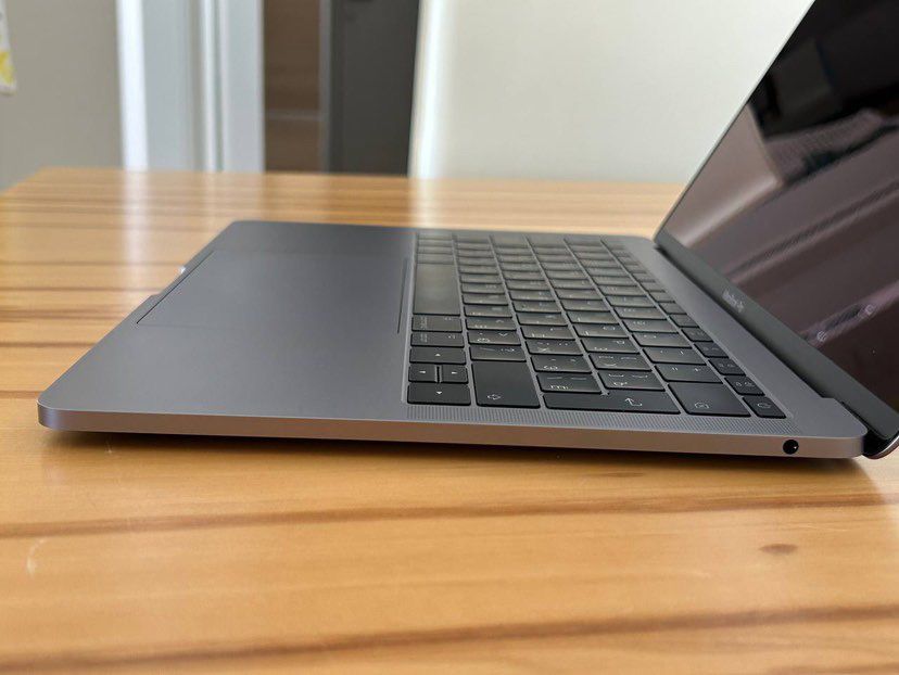 MacBook pro 13’3 2017