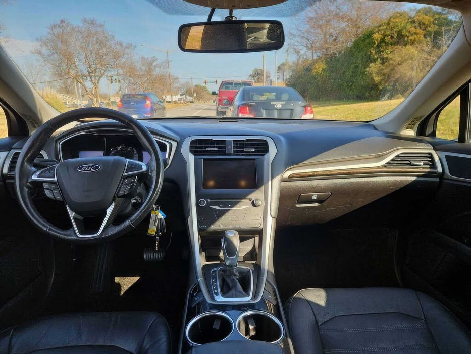 Ford Fusion      2013