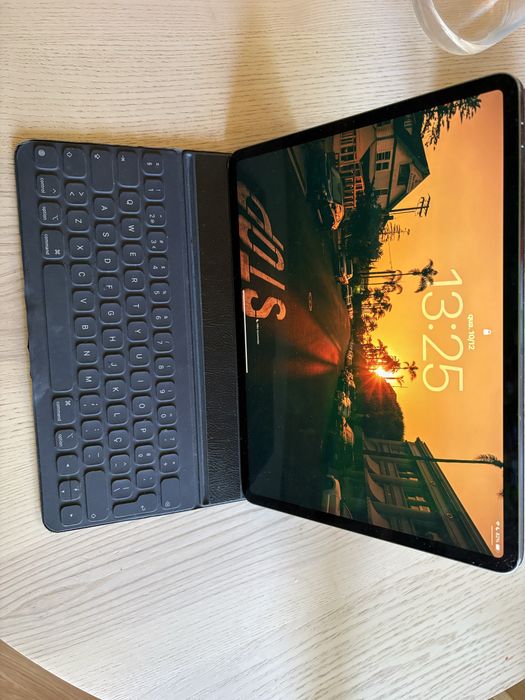 Ipad Pro 12.9 + Capa teclado Apple