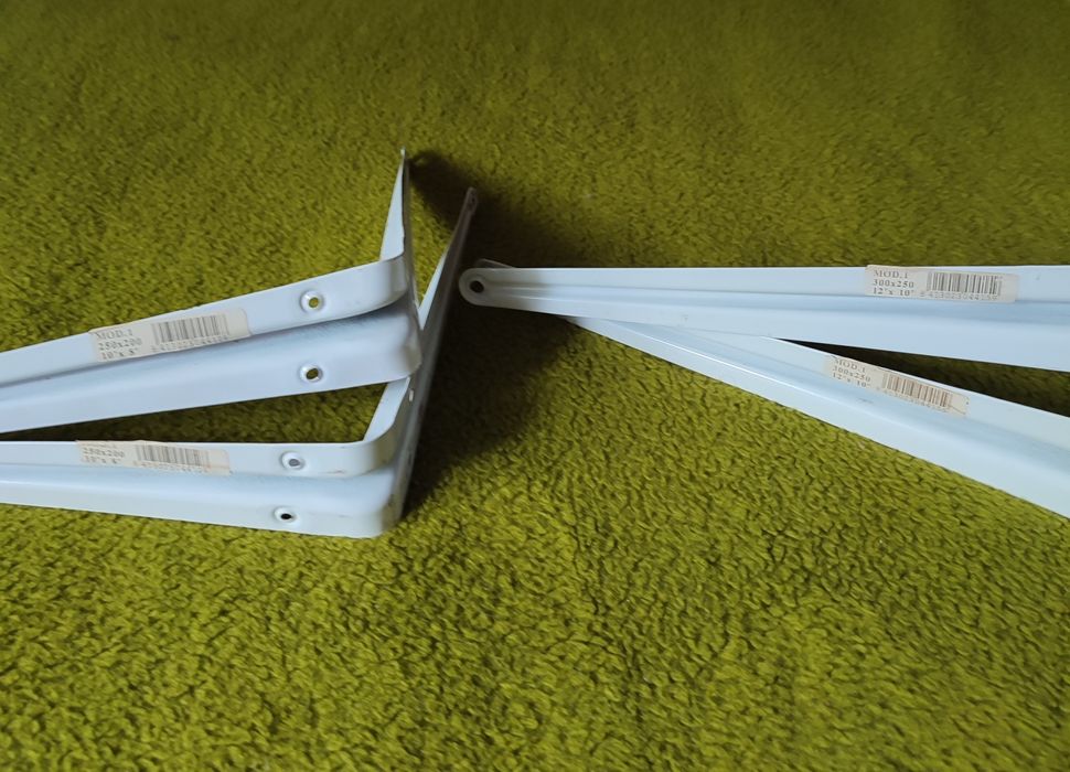 Кронштейни для полиць- тримачі