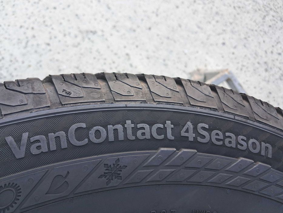 Резина зима 85% протектор Continental 235/65 R16C Vanco 4 Season