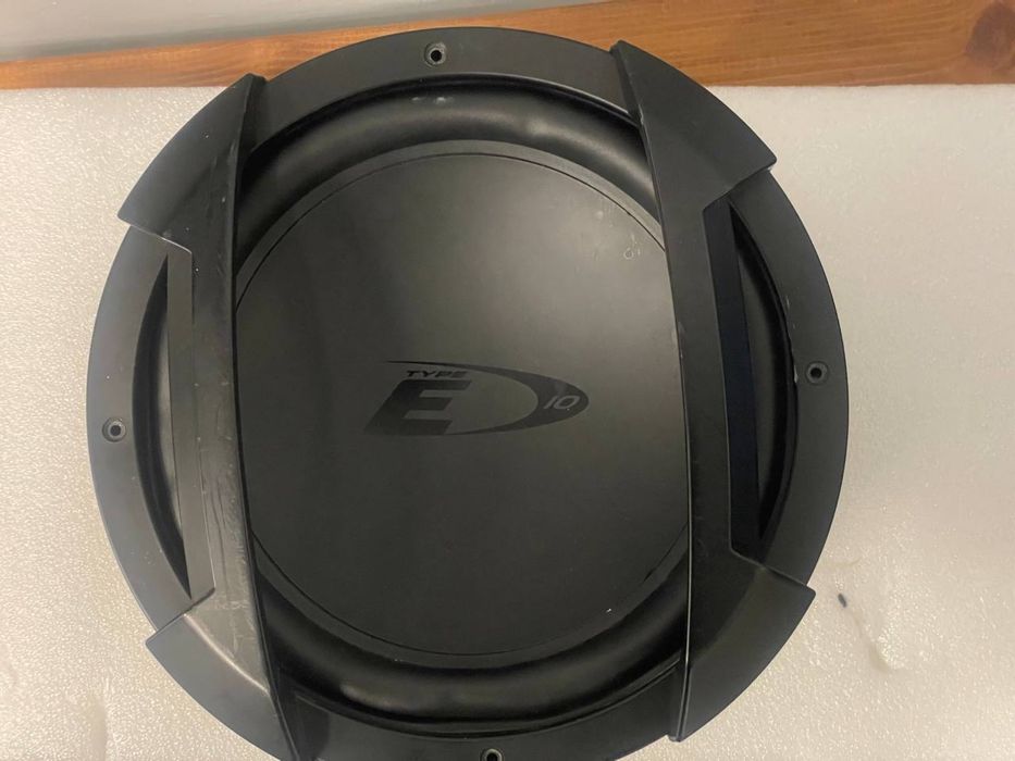 Підсилювач та сабвуфер