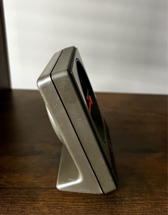 Relogio mesa vintage bonito