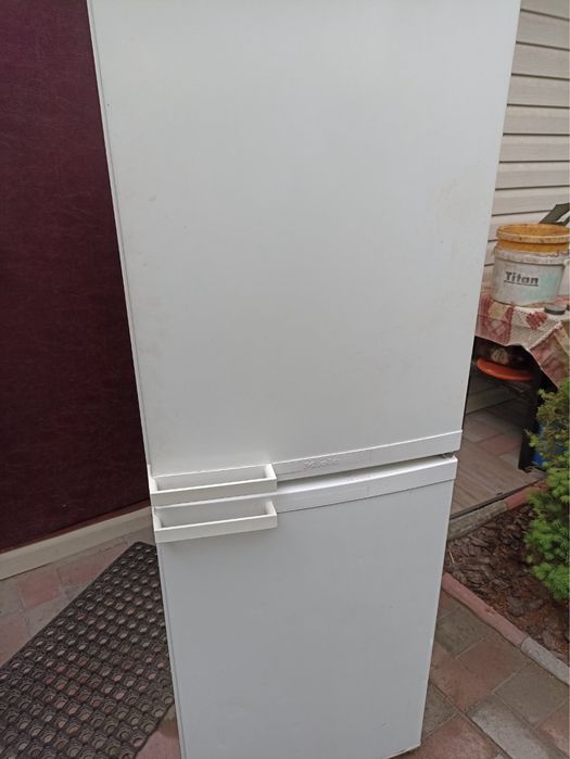 Холодильник Miele